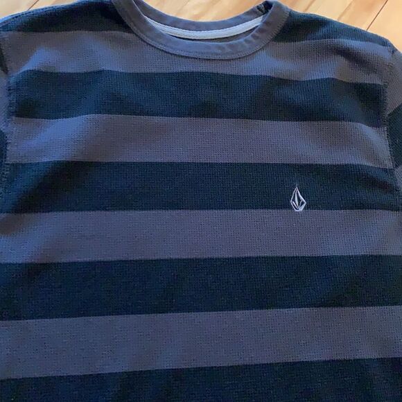 Volcom dk/light gray stripe waffle crew neck shirt - Picture 2 of 7